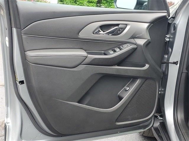 Photo of 2023 Sterling Gray Metallic Chevrolet Traverse
