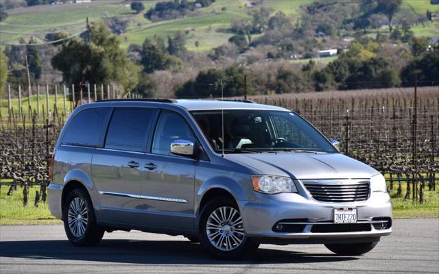 2013 Chrysler Town & Country