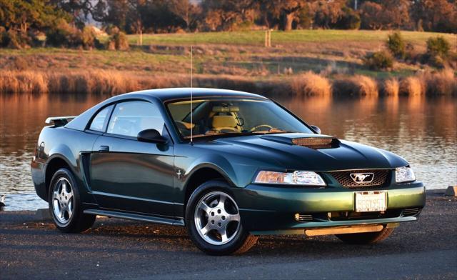 2003 Ford Mustang