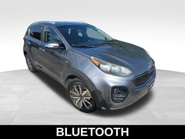 Photo of 2018 Mineral Silver Kia Sportage