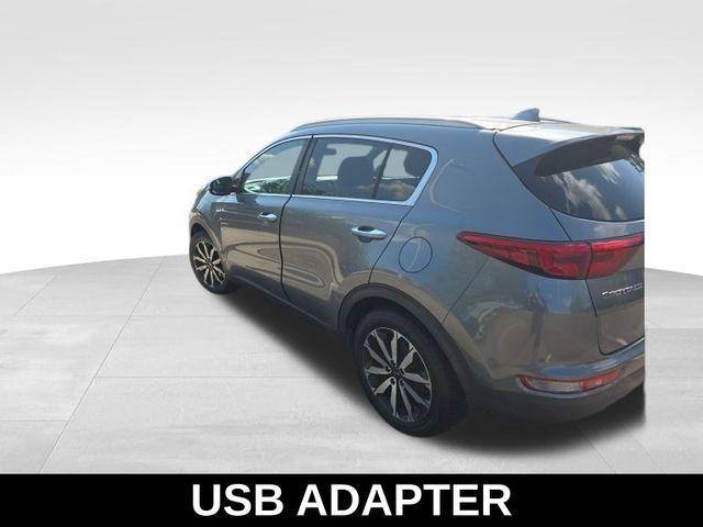 Photo of 2018 Mineral Silver Kia Sportage
