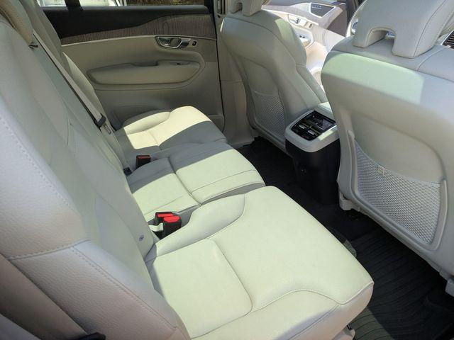 Photo of 2023 Onyx Black Metallic Volvo XC90