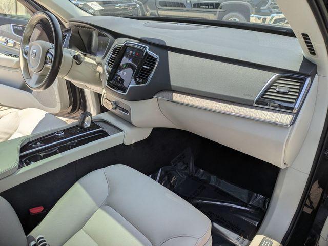 Photo of 2023 Onyx Black Metallic Volvo XC90