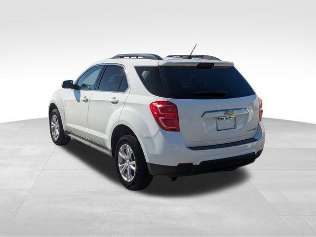 Photo of 2016 Summit White Chevrolet Equinox