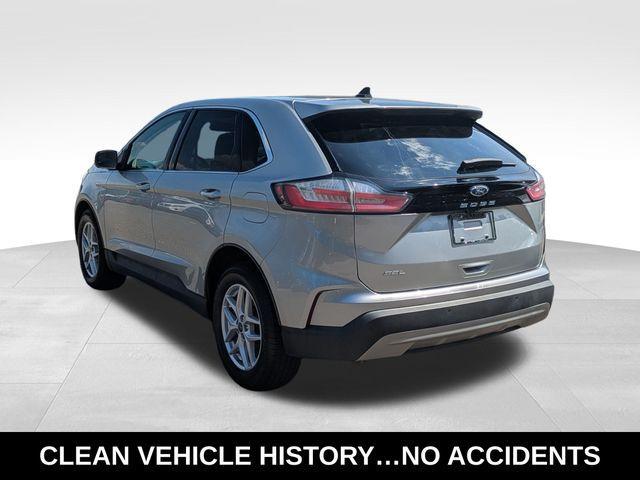 Photo of 2021 Silver Ford Edge