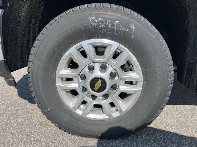Photo of 2025 Summit White Chevrolet Silverado 2500