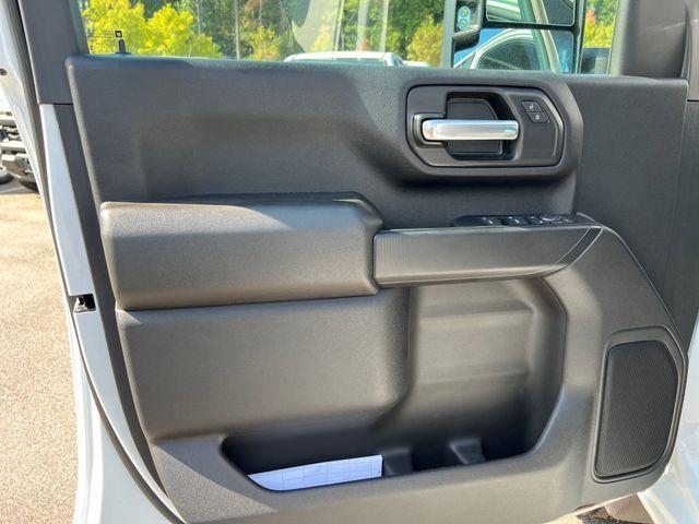 Photo of 2025 Summit White Chevrolet Silverado 2500