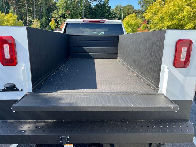 Photo of 2025 Summit White Chevrolet Silverado 2500