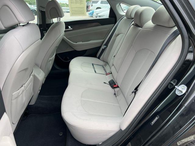 Photo of 2016 Phantom Black Hyundai SONATA