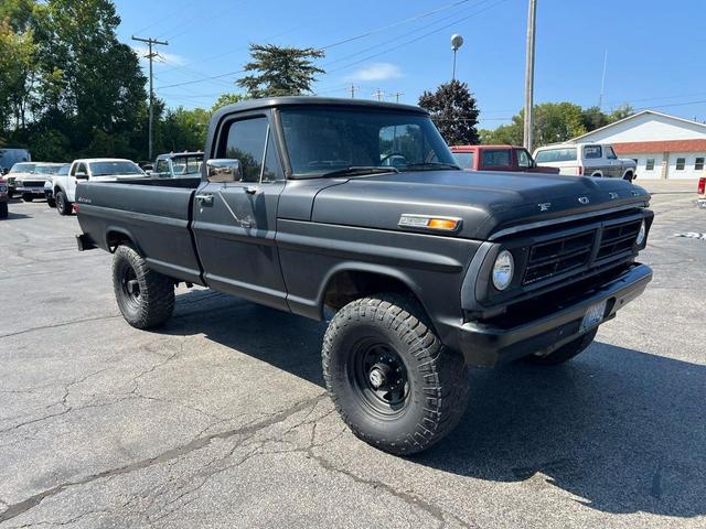 Photo of 1972 Black Ford F-250