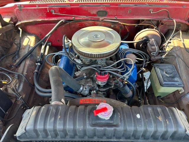 Photo of 1972 Red Ford F-250