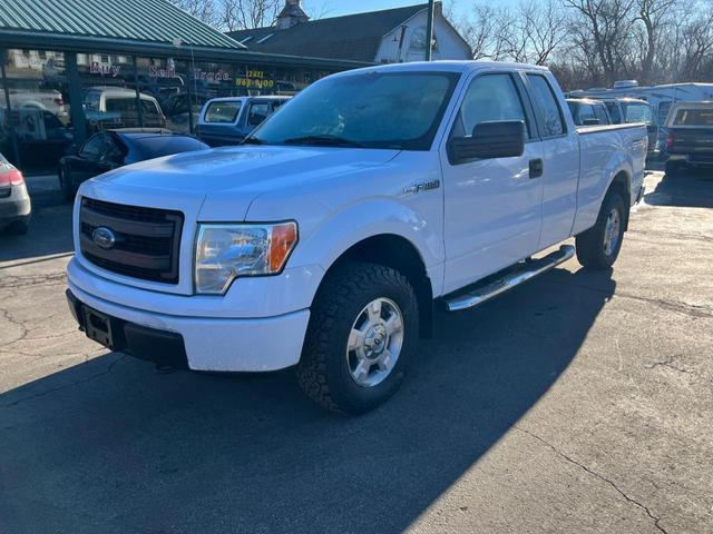 Photo of 2014 Oxford White Ford F-150