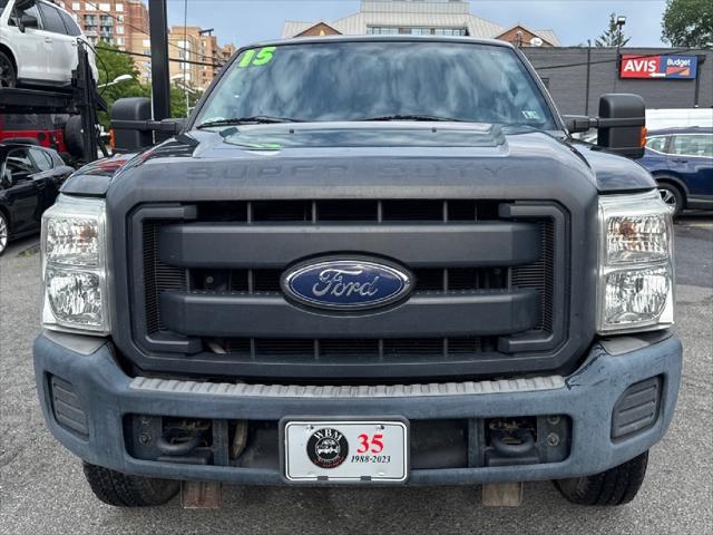 Photo of 2015 Green Gem Metallic Ford F-250