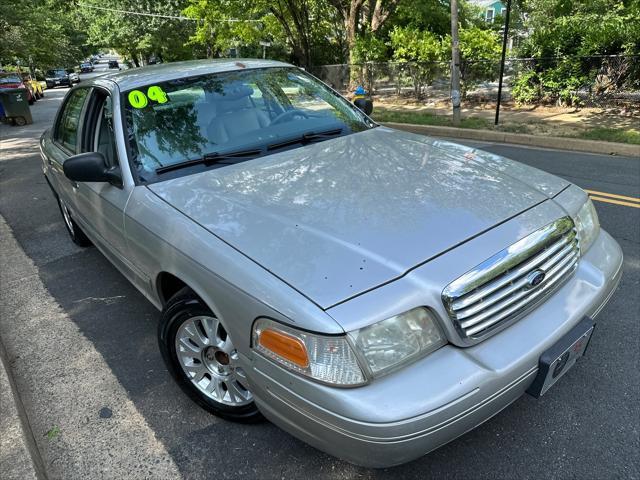 2004 Ford Crown Victoria