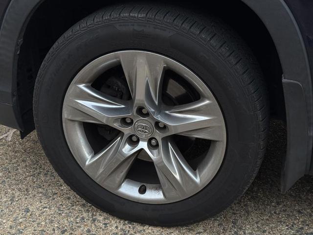 Photo of 2015 Nautical Blue Metallic Toyota Highlander