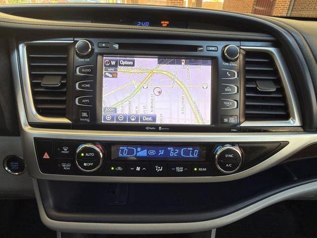 Photo of 2015 Nautical Blue Metallic Toyota Highlander