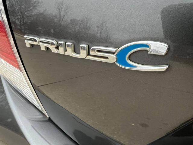 Photo of 2016 Magnetic Gray Metallic Toyota Prius c