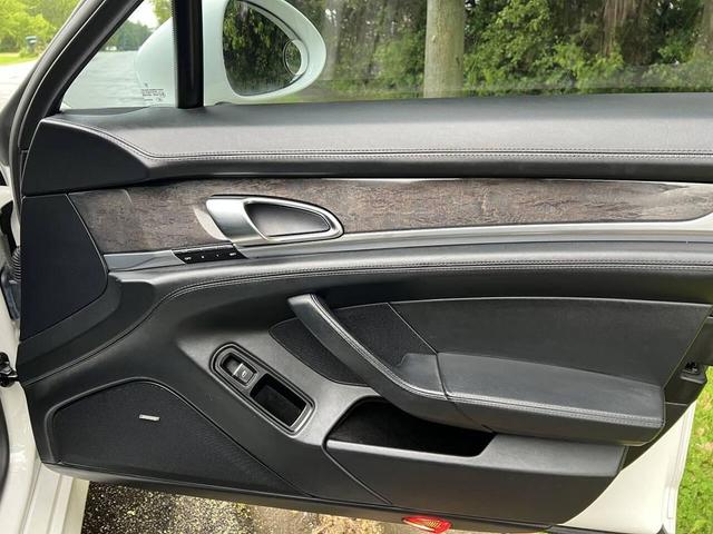 Photo of 2012 Carrara White Porsche Panamera