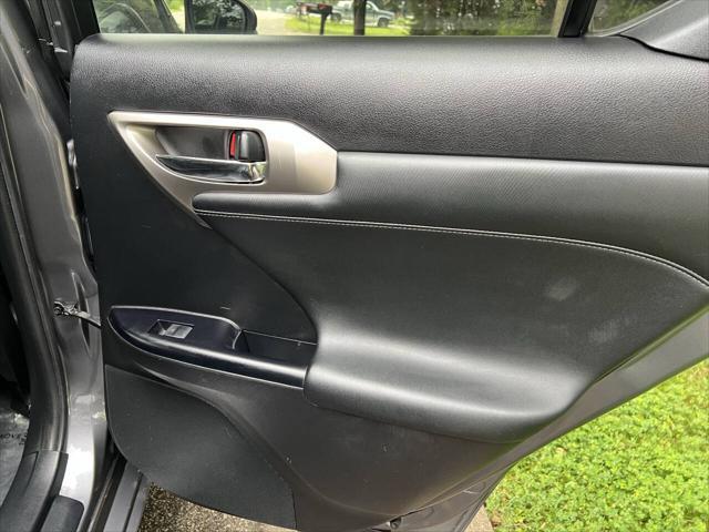 Photo of 2015 Gray Lexus CT 200h