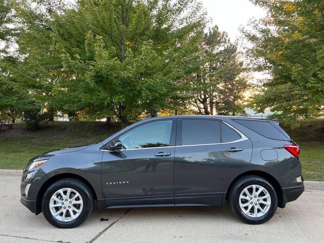 Photo of 2018 Nightfall Gray Metallic Chevrolet Equinox