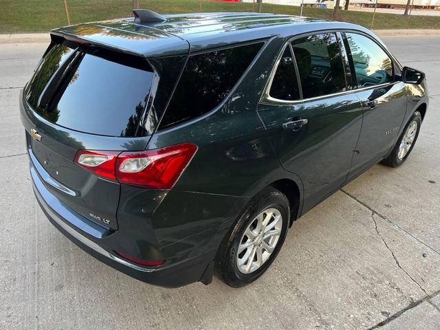 Photo of 2018 Nightfall Gray Metallic Chevrolet Equinox