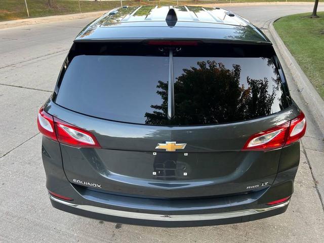 Photo of 2018 Nightfall Gray Metallic Chevrolet Equinox