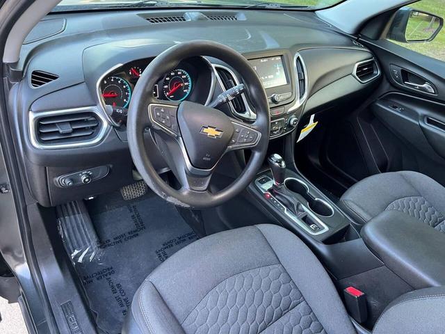 Photo of 2018 Nightfall Gray Metallic Chevrolet Equinox