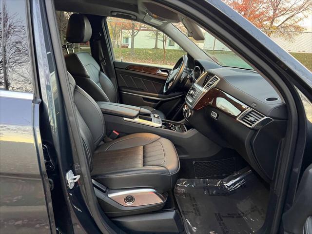Photo of 2013 Steel Gray Metallic Mercedes-Benz GL-Class