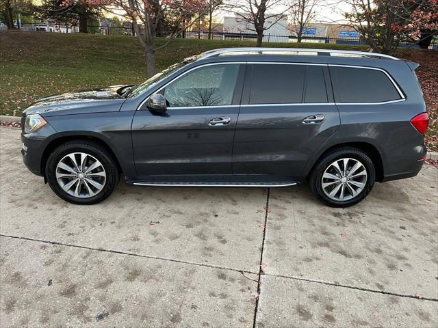 Photo of 2013 Steel Gray Metallic Mercedes-Benz GL-Class