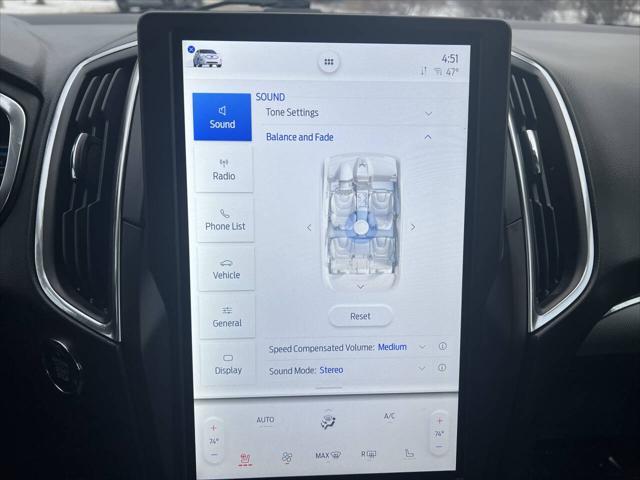 Photo of 2021 Red Ford Edge