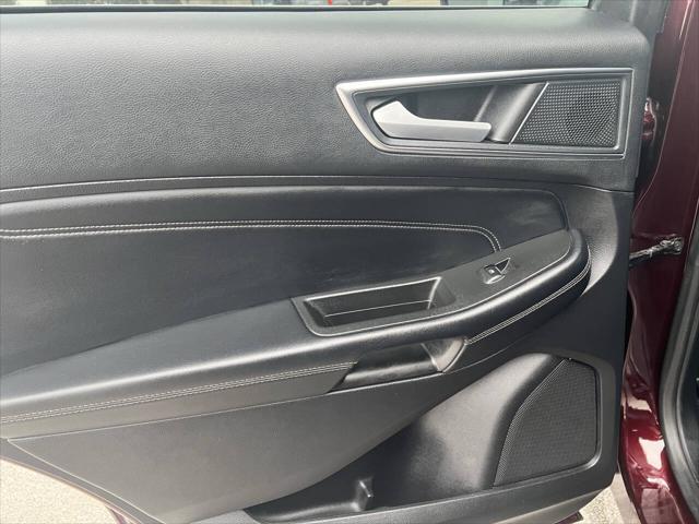 Photo of 2021 Red Ford Edge