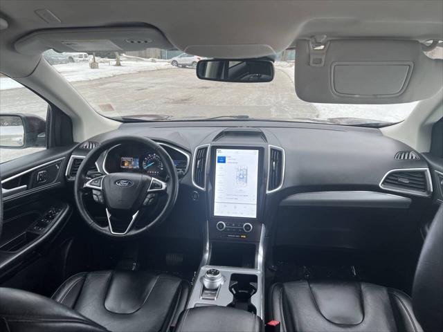 Photo of 2021 Red Ford Edge