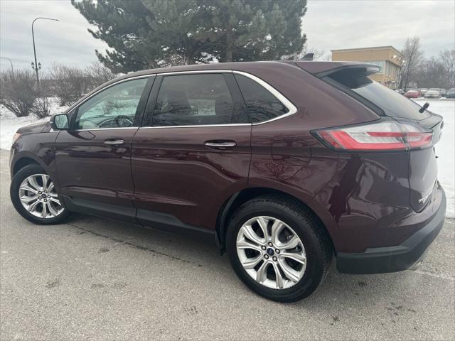 Photo of 2021 Red Ford Edge