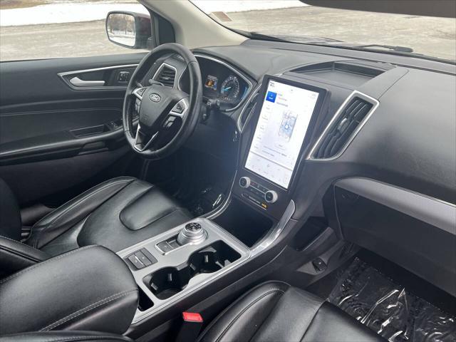 Photo of 2021 Red Ford Edge