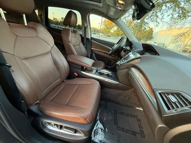 Photo of 2019 Gray Acura MDX