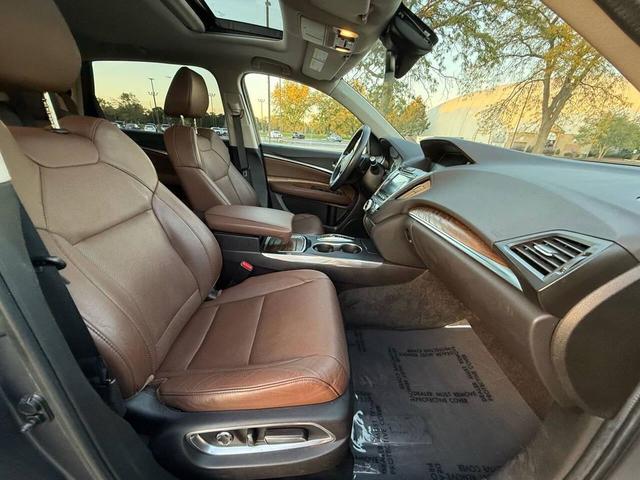 Photo of 2019 Gray Acura MDX