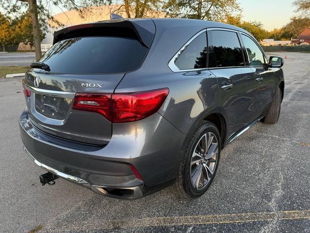 Photo of 2019 Gray Acura MDX
