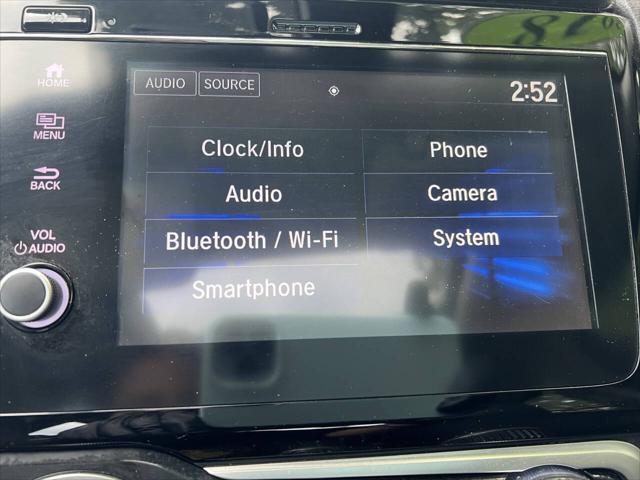 Photo of 2018 Helios Yellow Pearl Honda Fit