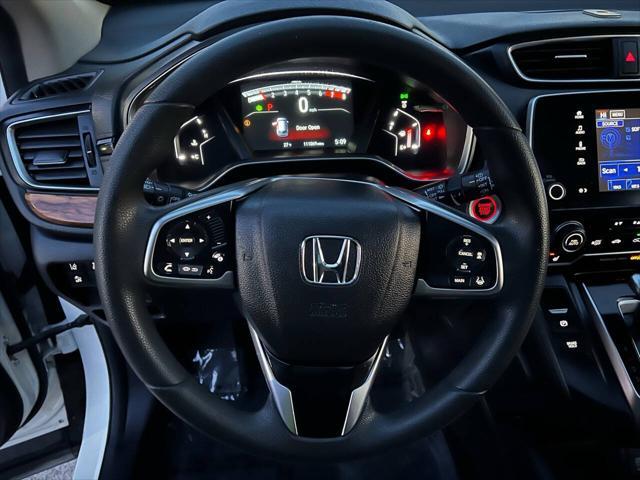 Photo of 2018 White Diamond Pearl Honda CR-V