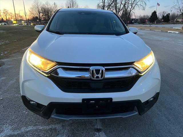 Photo of 2018 White Diamond Pearl Honda CR-V