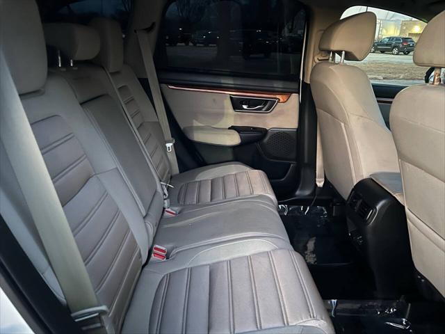 Photo of 2018 White Diamond Pearl Honda CR-V