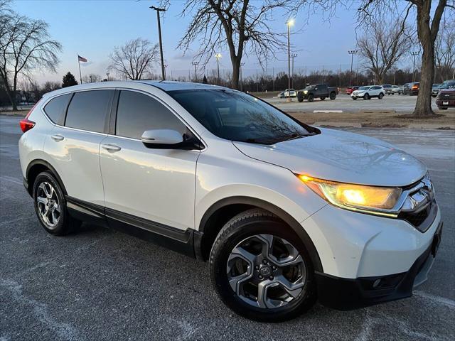 Photo of 2018 White Diamond Pearl Honda CR-V
