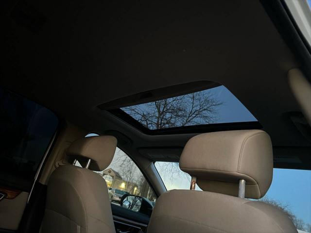 Photo of 2018 White Diamond Pearl Honda CR-V