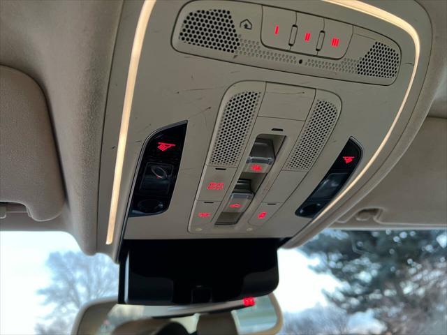 Photo of 2016 White Audi A8