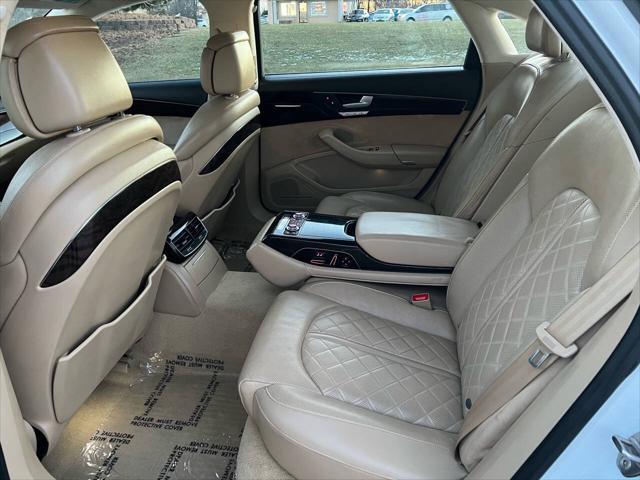Photo of 2016 White Audi A8