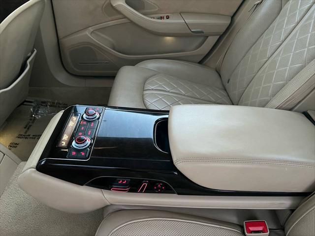 Photo of 2016 White Audi A8