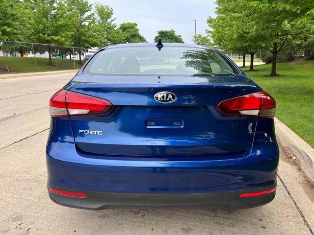Photo of 2018 Deep Sea Blue Kia Forte
