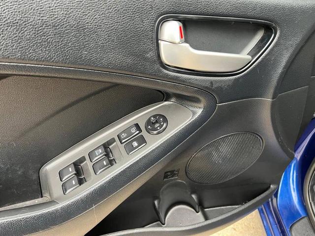 Photo of 2018 Deep Sea Blue Kia Forte