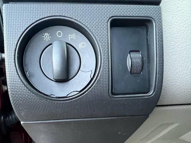 Photo of 2008 Burgundy Ford F-250