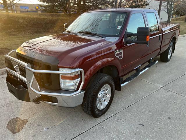 Photo of 2008 Burgundy Ford F-250